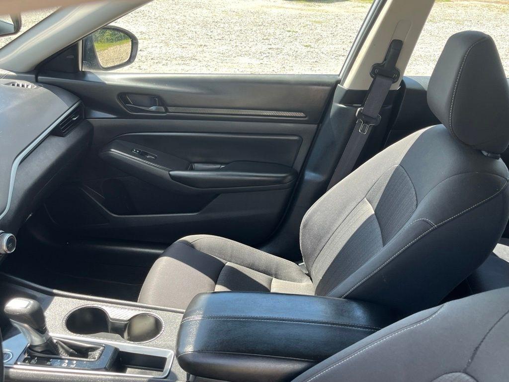 Nissan Altima  2024