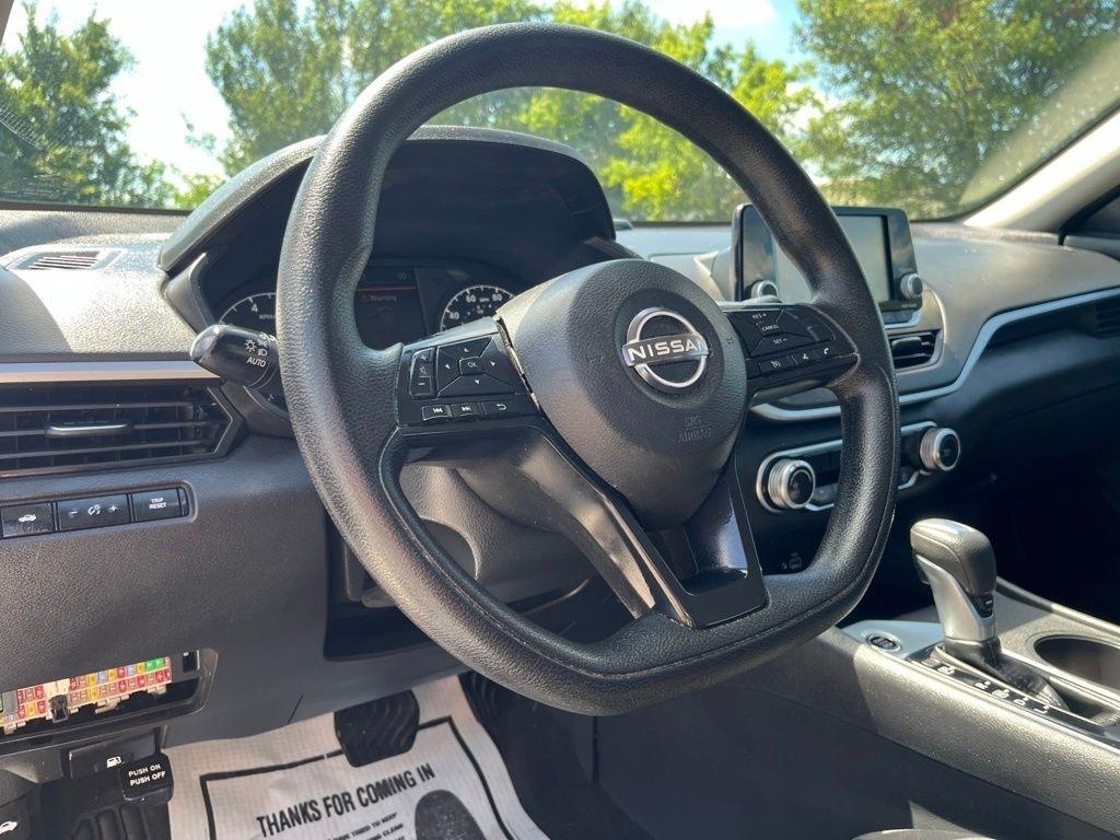 Nissan Altima  2024