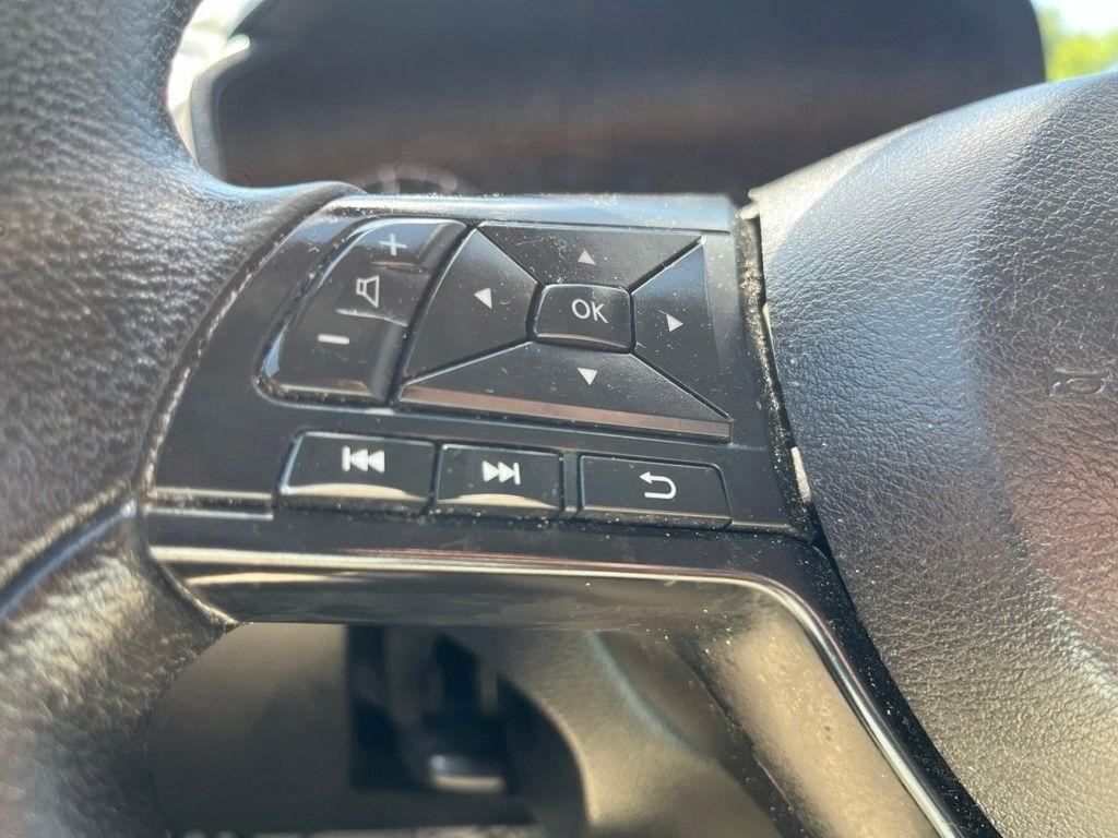 Nissan Altima  2024