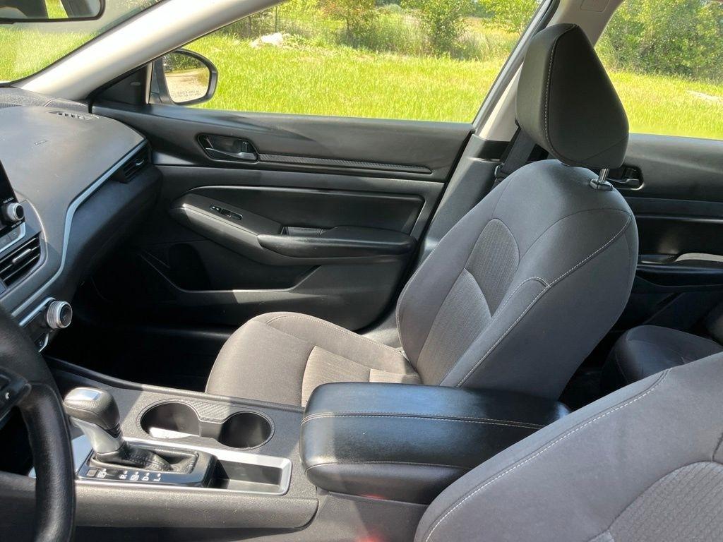 Nissan Altima  2024