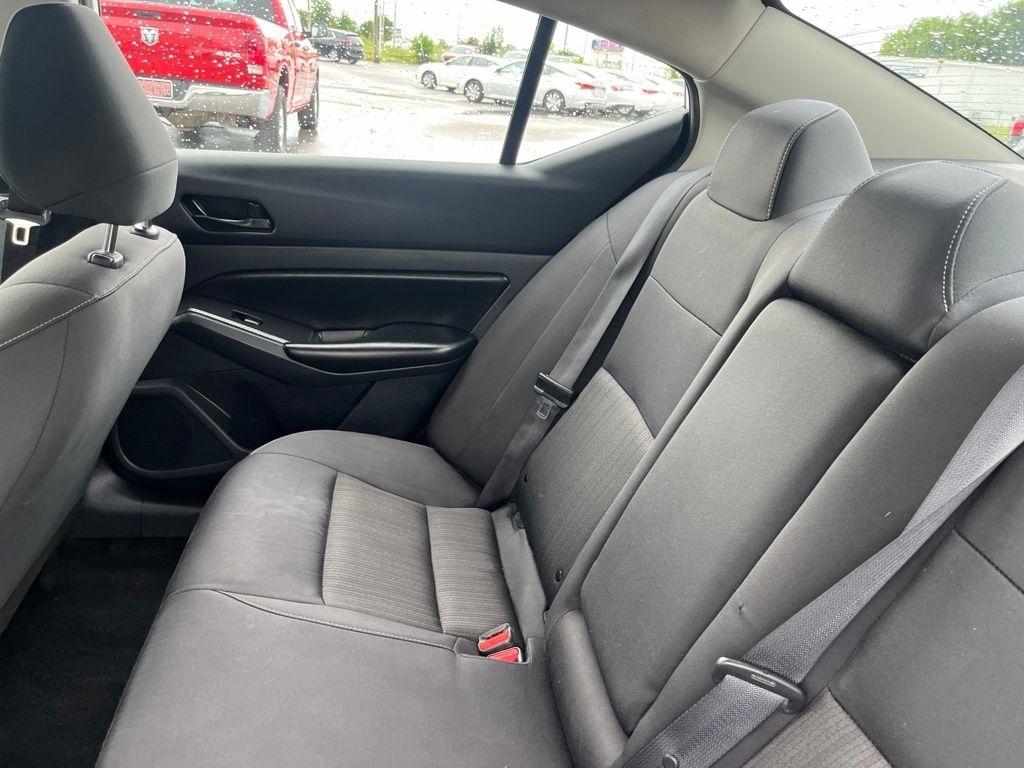 Nissan Altima  2024