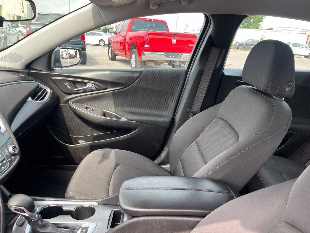 Chevrolet Malibu  2023
