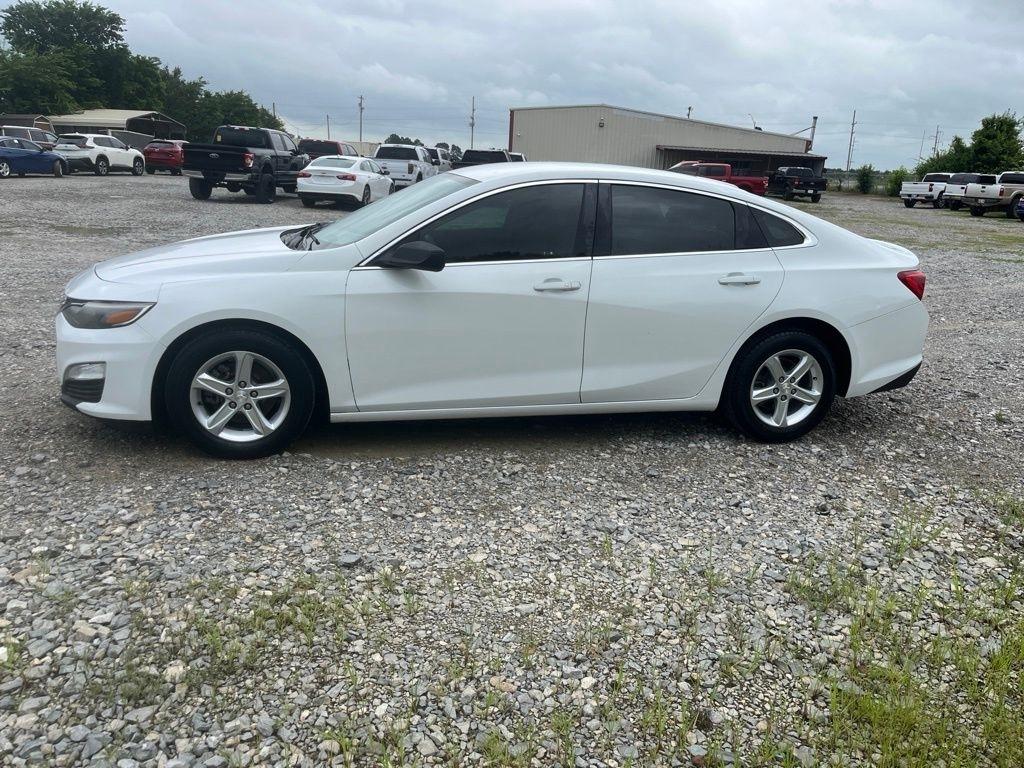 Chevrolet Malibu  2020