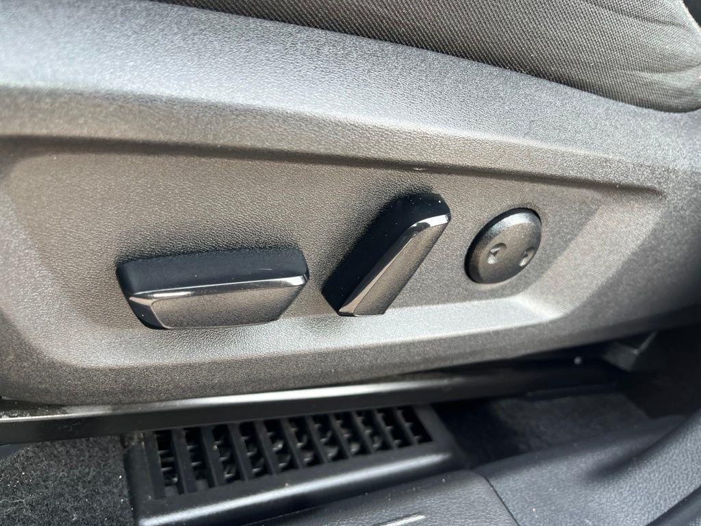 Nissan Rogue  2023