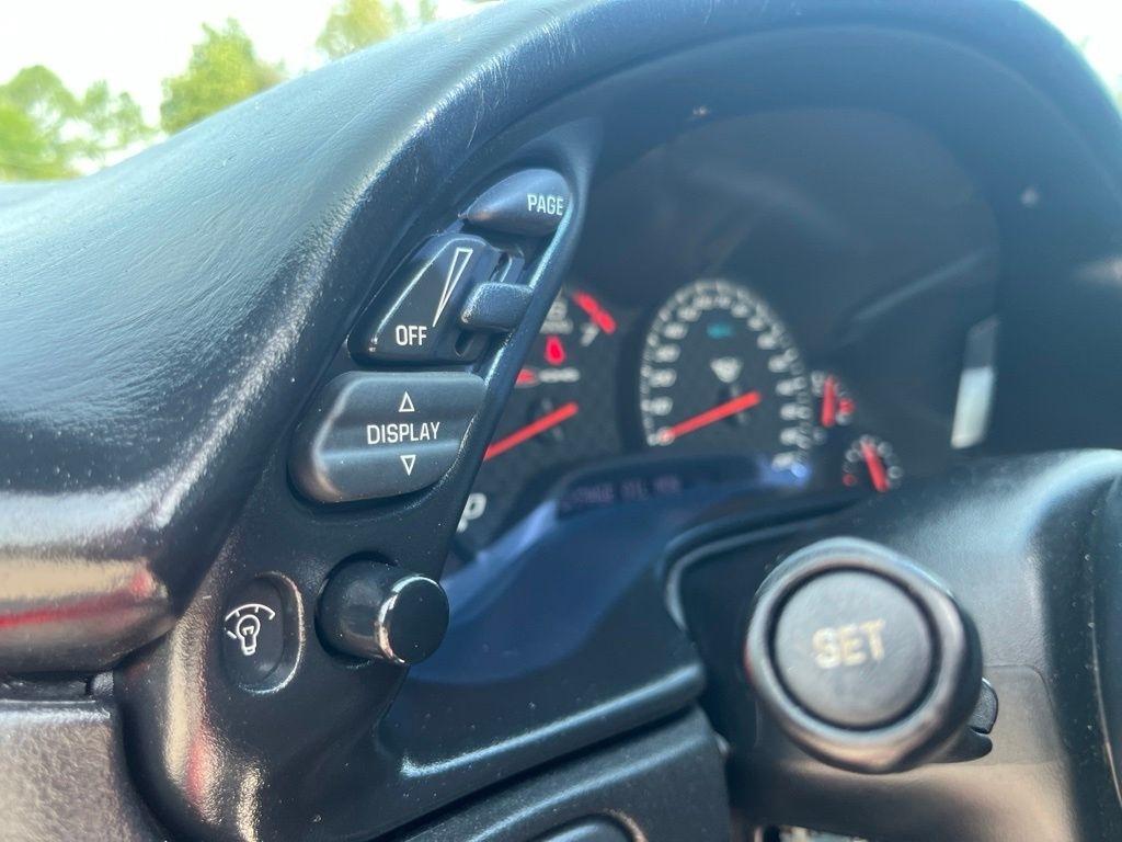 Chevrolet Corvette  2002