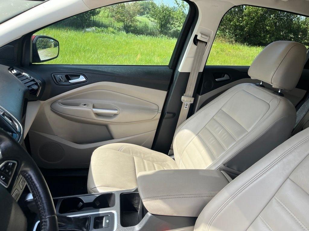 Ford Escape  2017