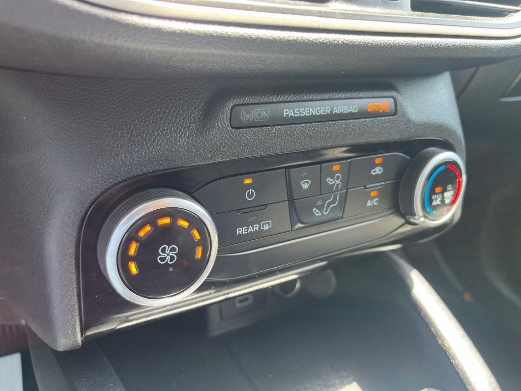 Ford Escape  2021