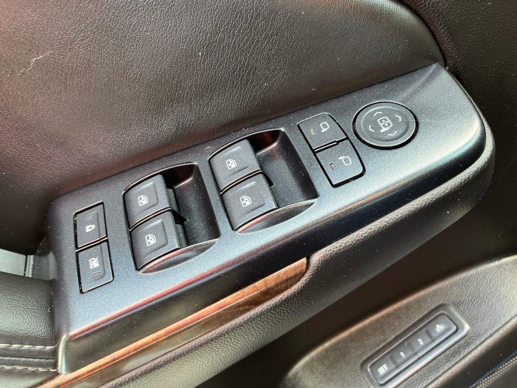 Chevrolet Tahoe  2015