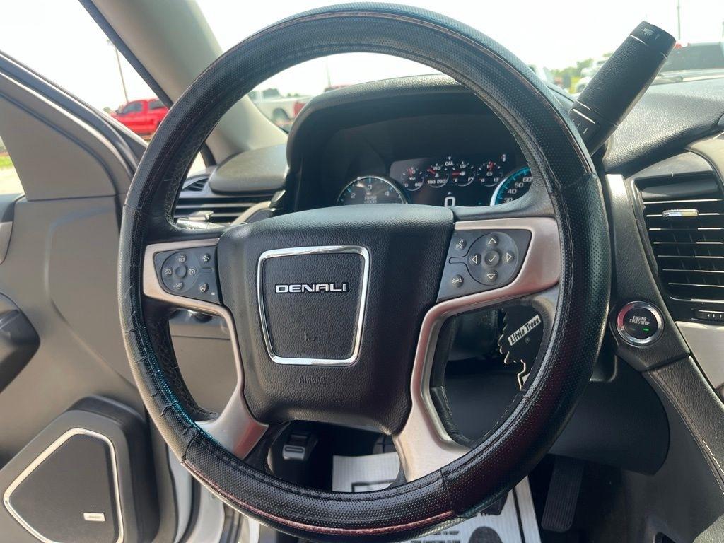 GMC Yukon Denali  2017