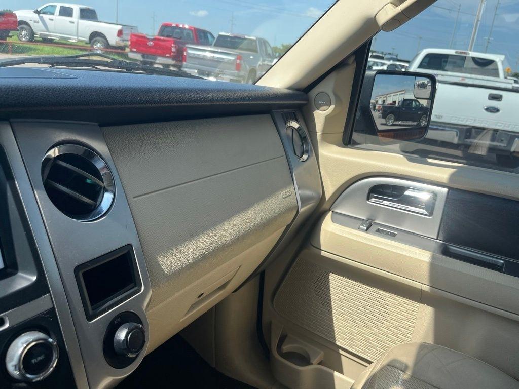 Ford Expedition  2017