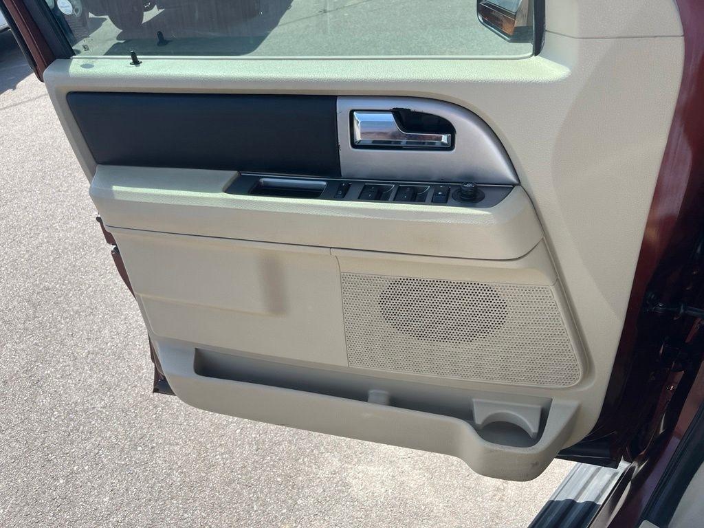 Ford Expedition  2017