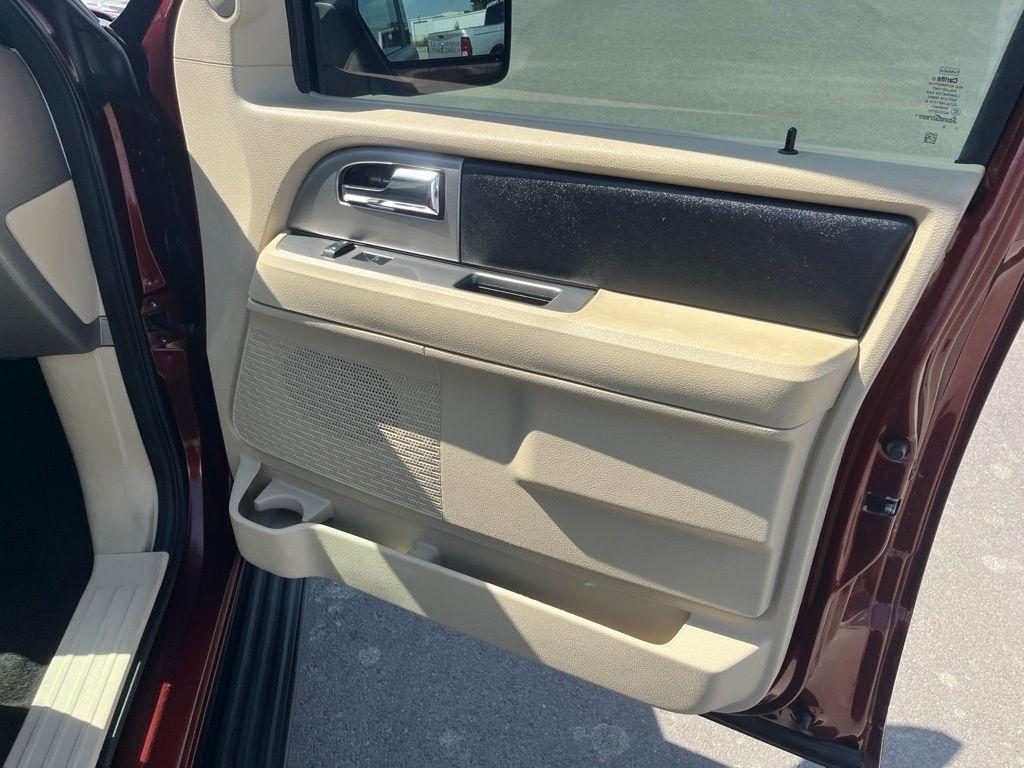Ford Expedition  2017