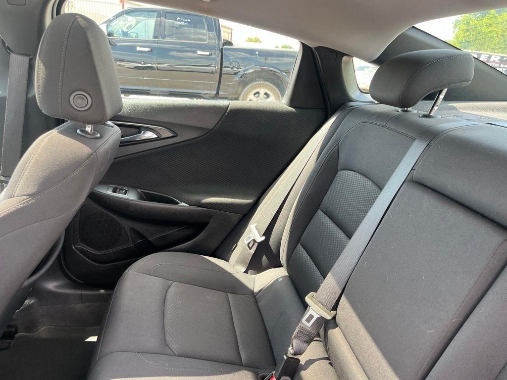 Chevrolet Malibu  2023