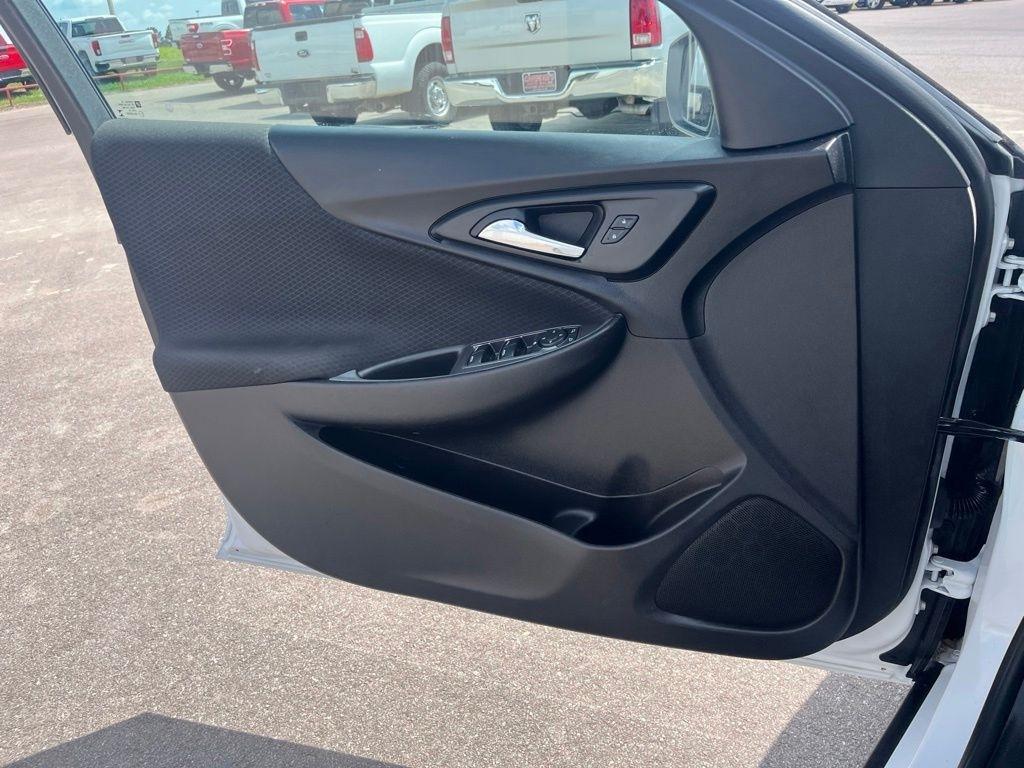 Chevrolet Malibu  2023