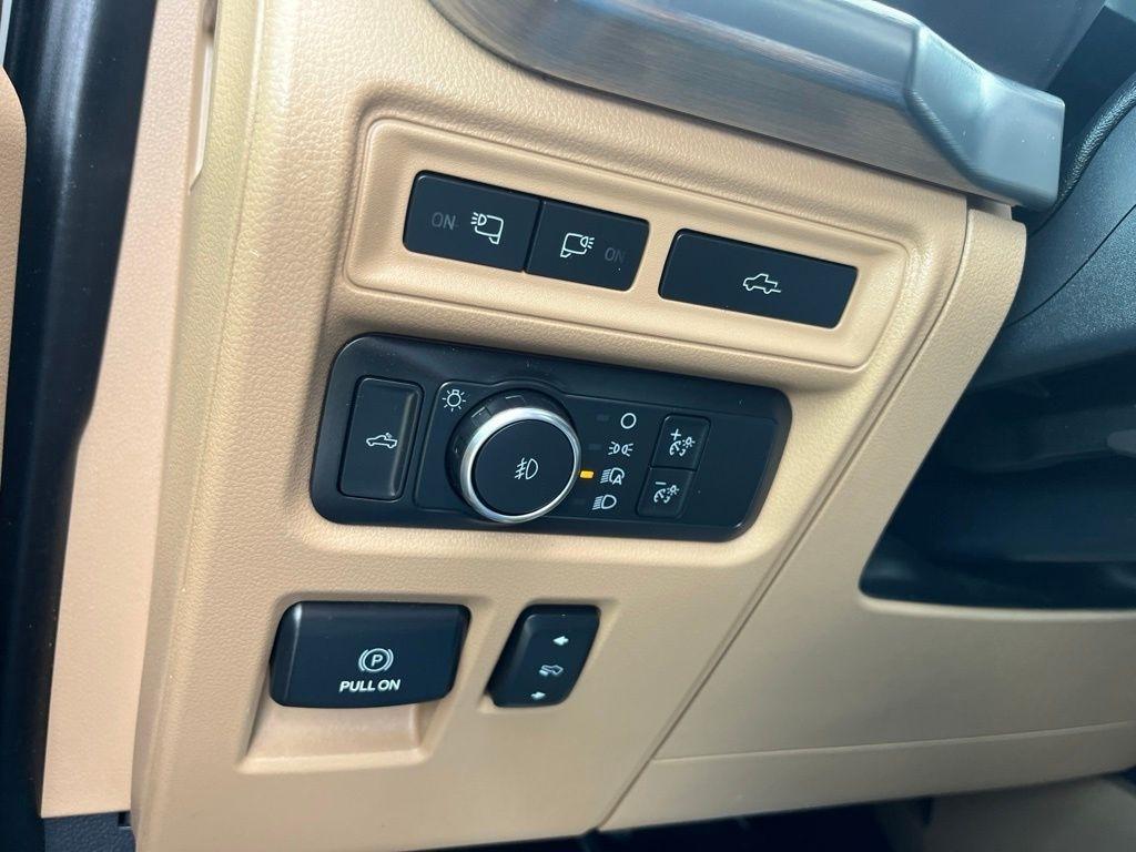 Ford F-150  2021
