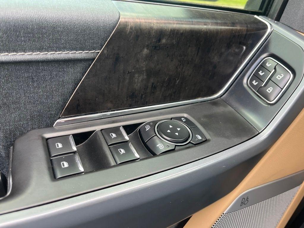Ford F-150  2021