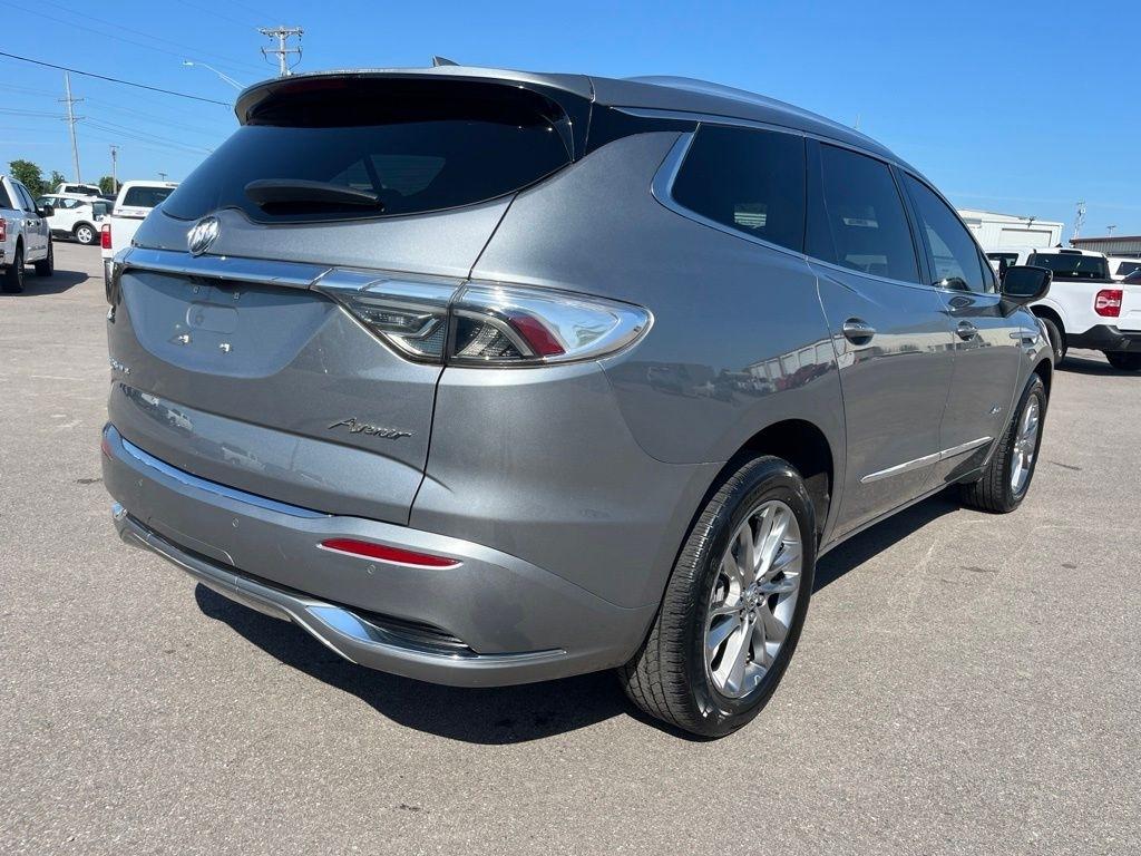 Buick Enclave  2023