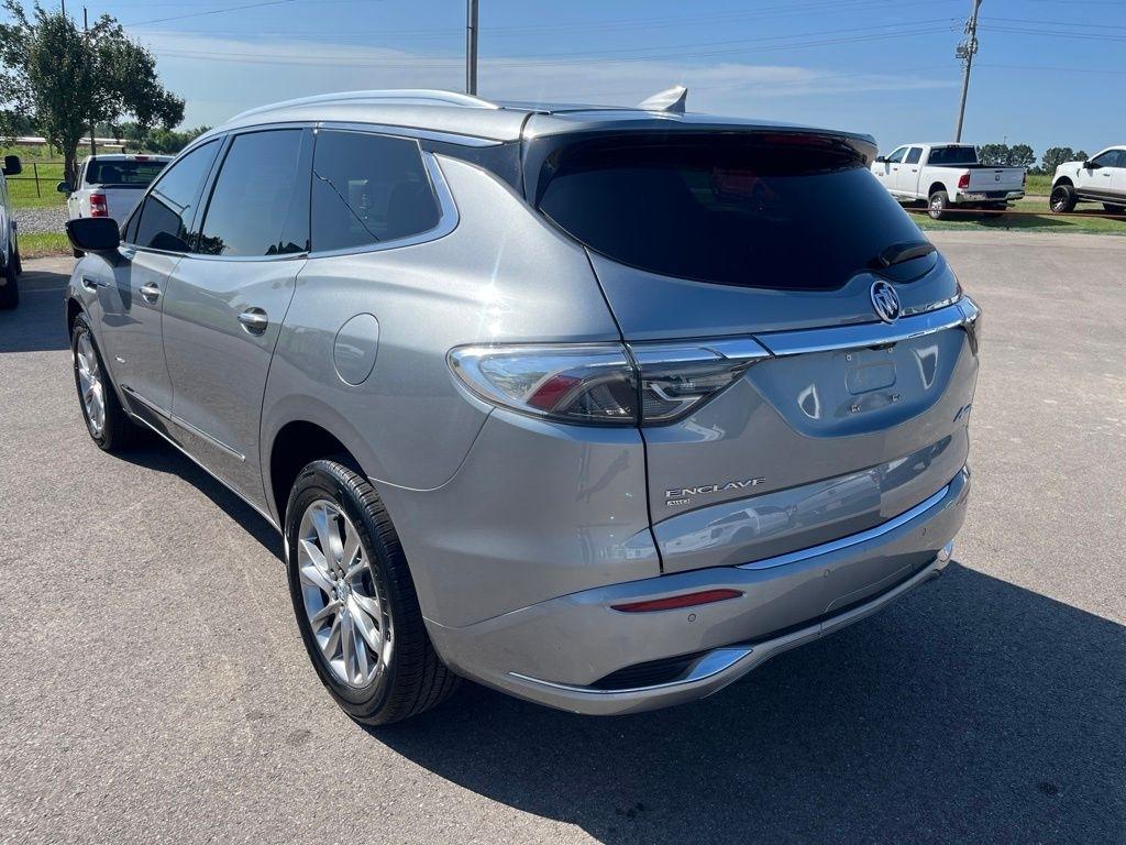 Buick Enclave  2023