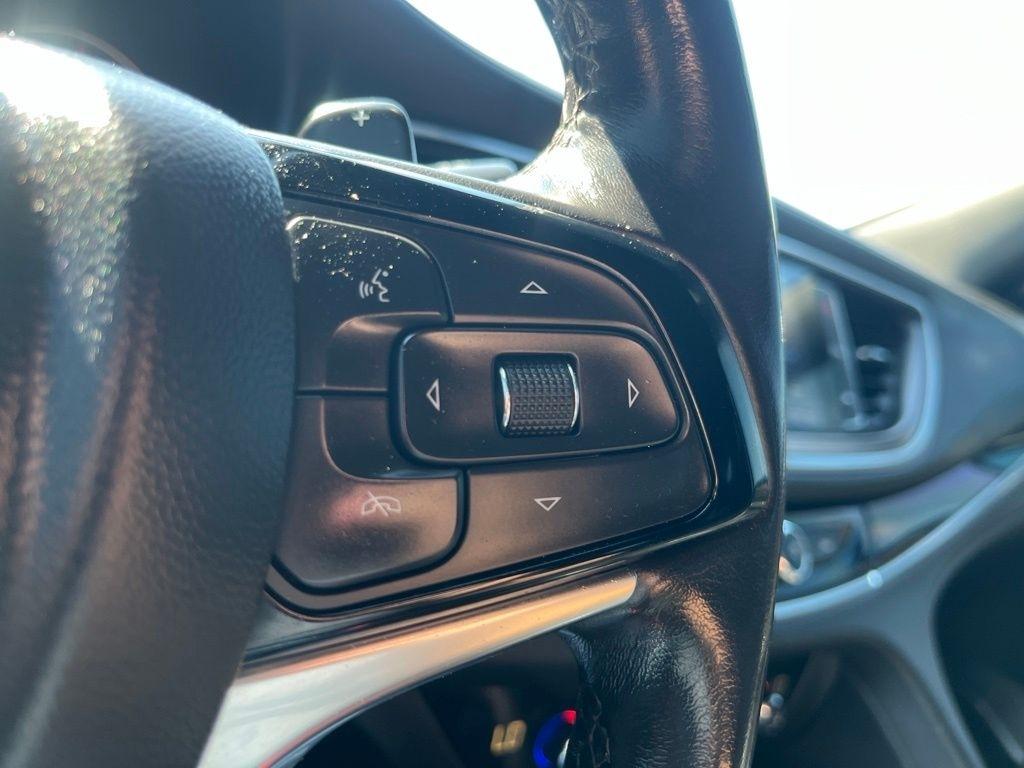 Buick Enclave  2023