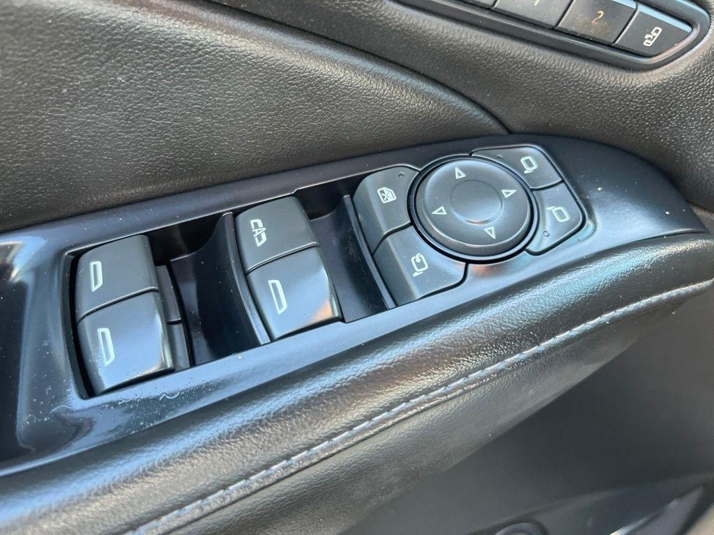 Buick Enclave  2023