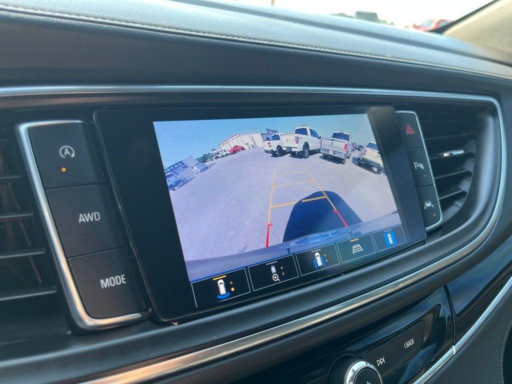 Buick Enclave  2023