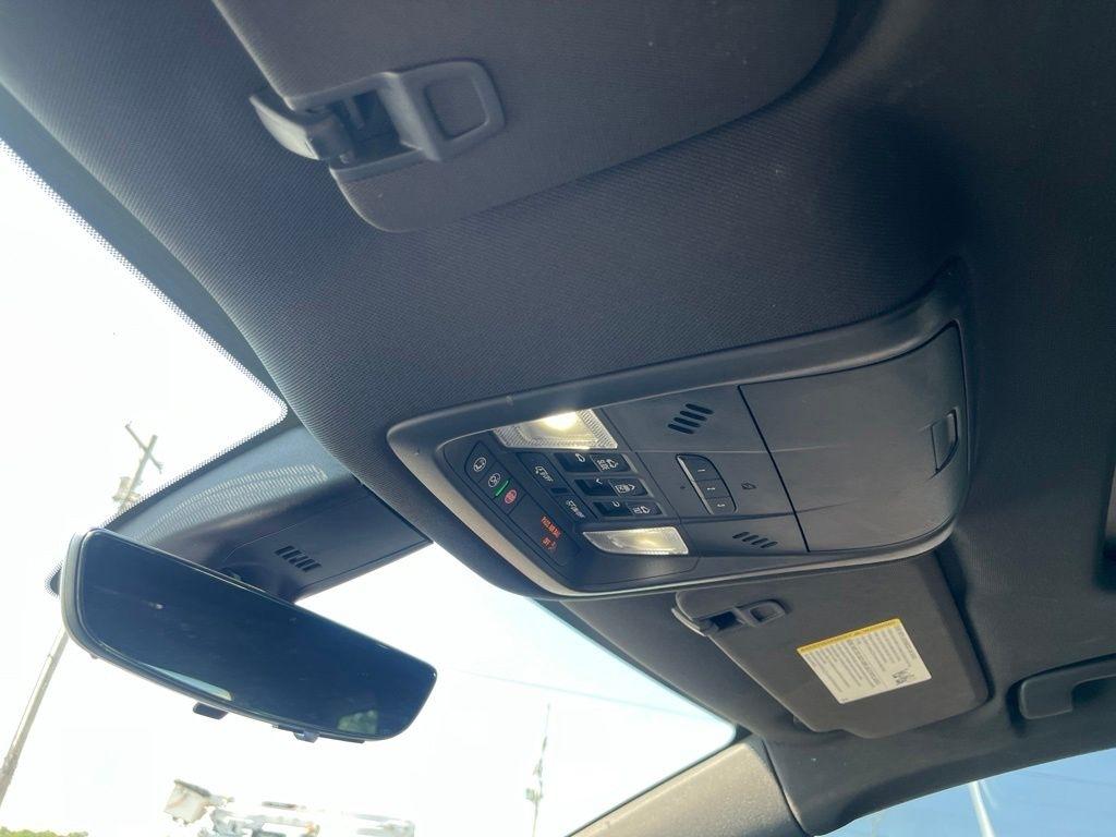 Buick Enclave  2023