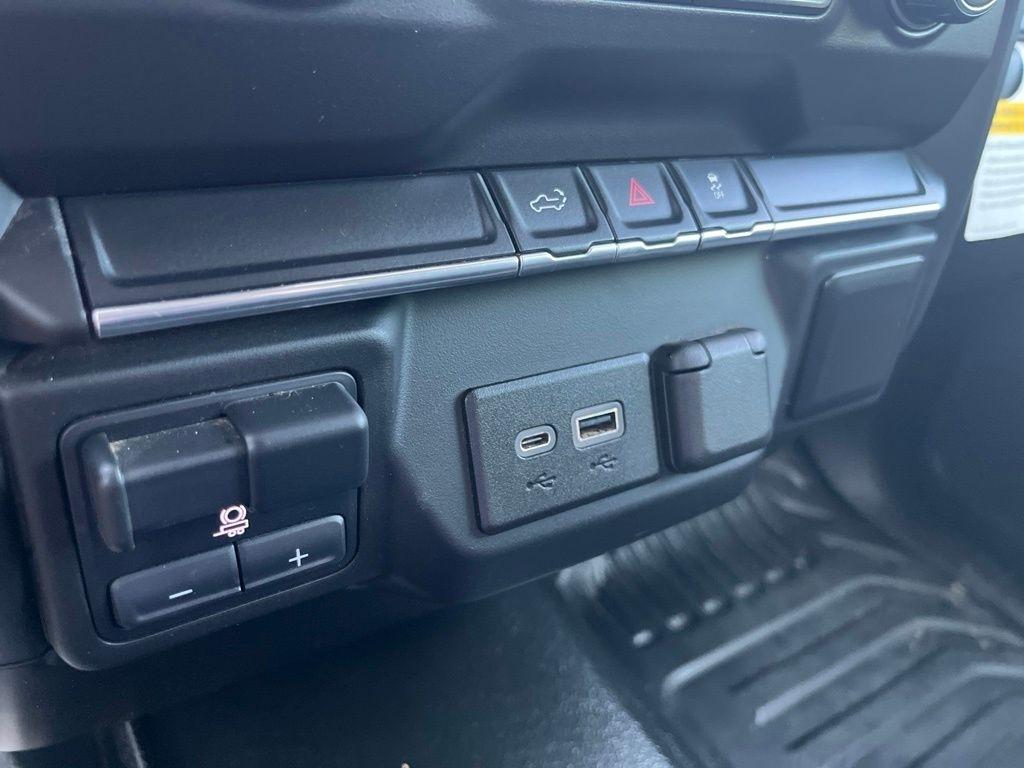 Chevrolet Silverado 1500  2021