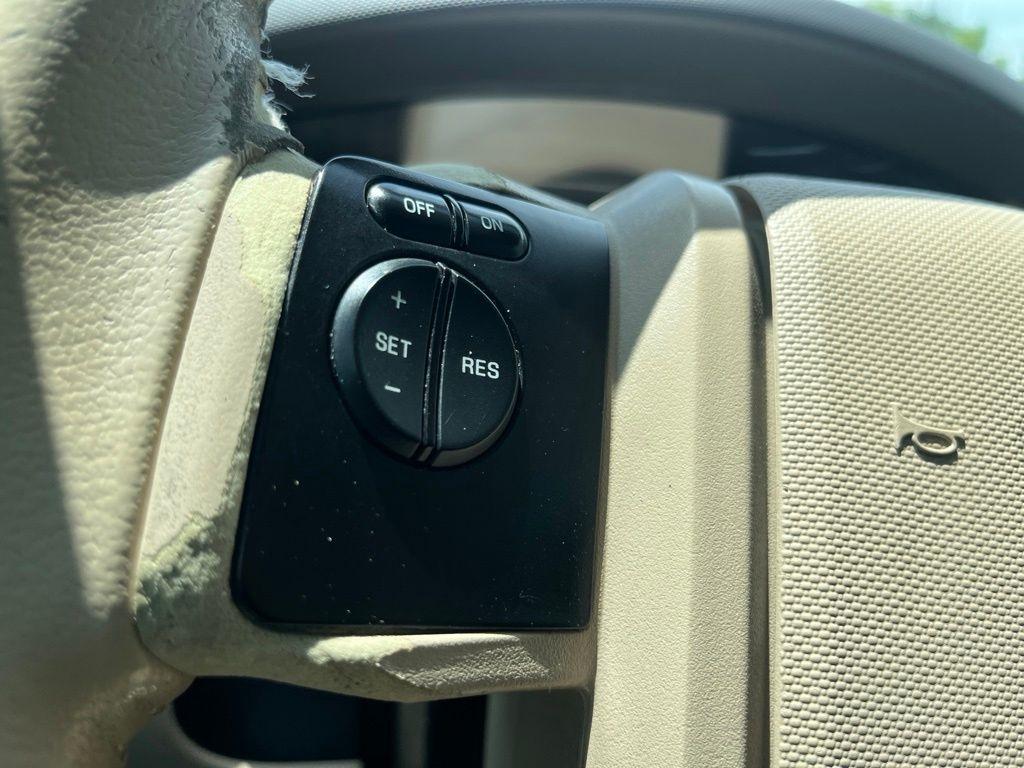 Ford Expedition  2014