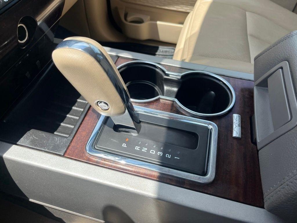 Ford Expedition  2014