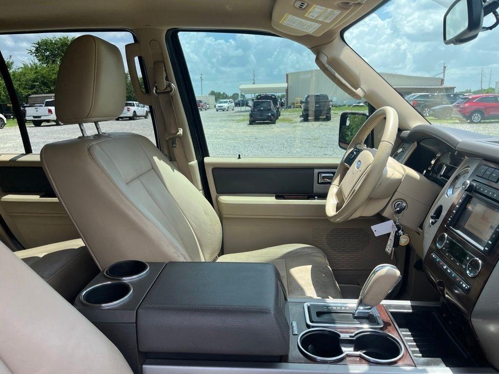 Ford Expedition  2014