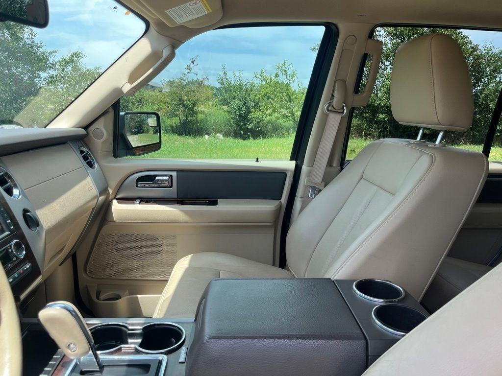 Ford Expedition  2014