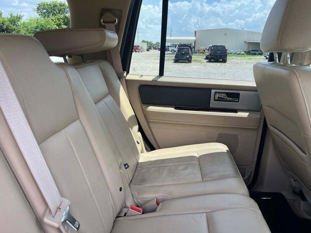 Ford Expedition  2014