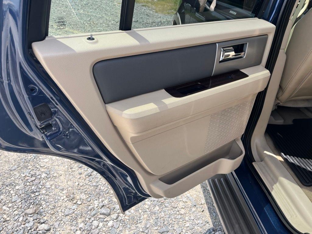 Ford Expedition  2014