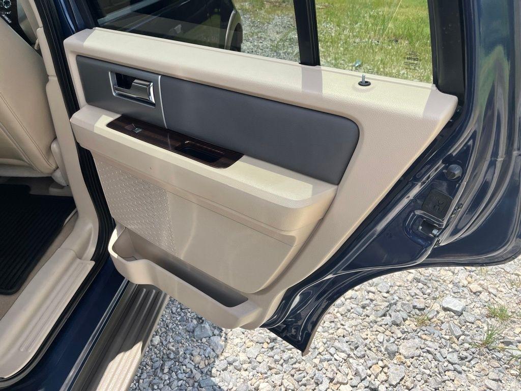 Ford Expedition  2014