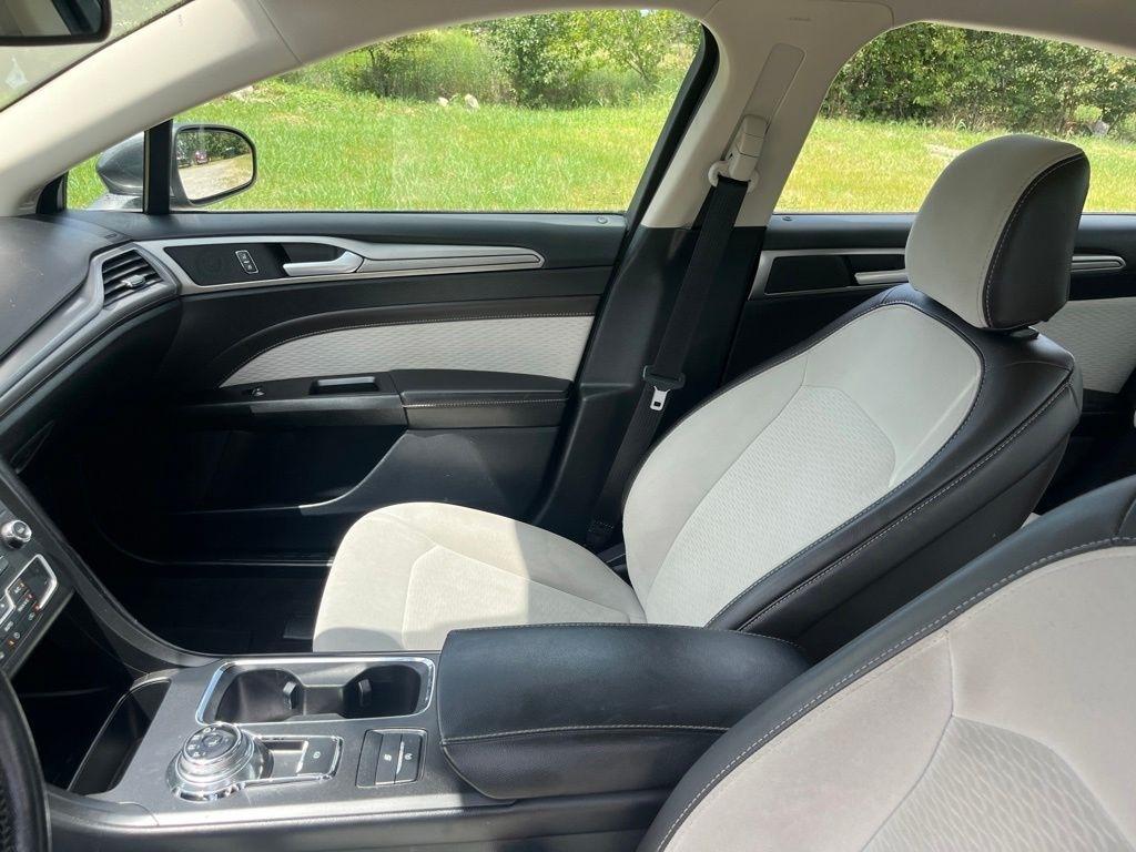 Ford Fusion  2020