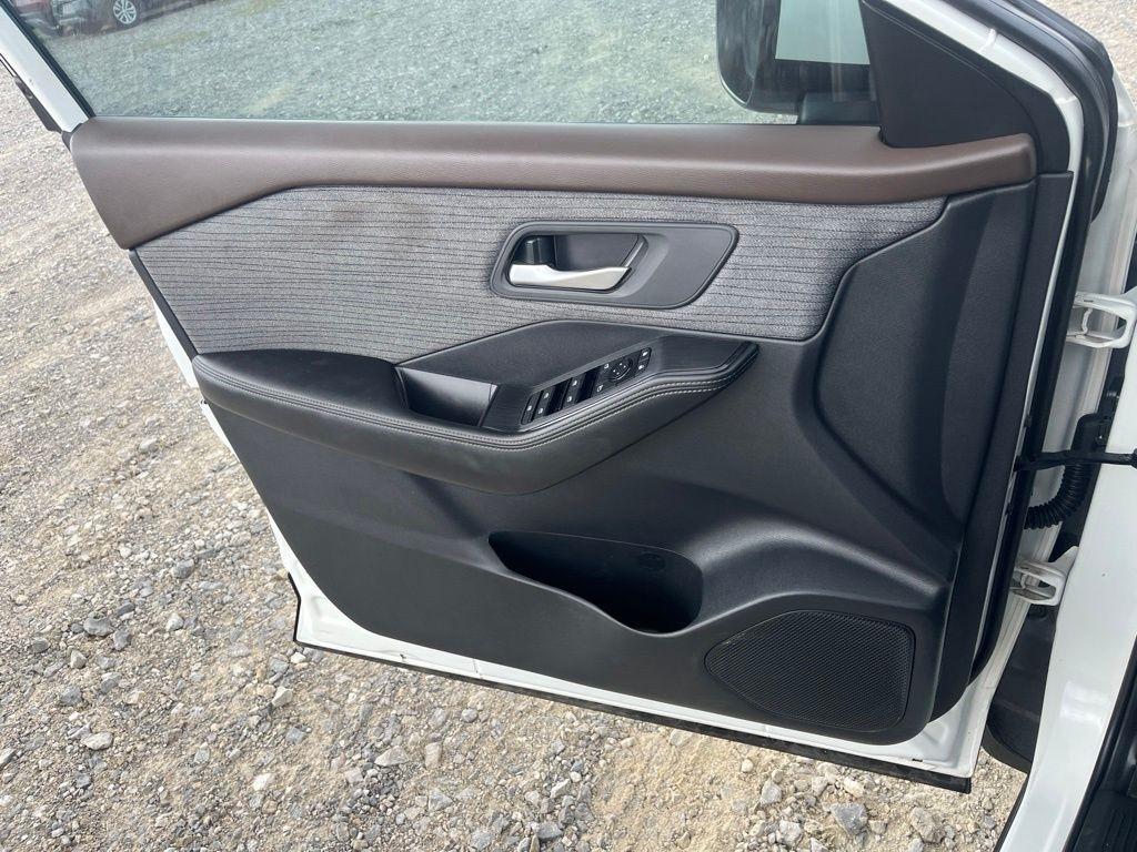 Nissan Rogue  2023