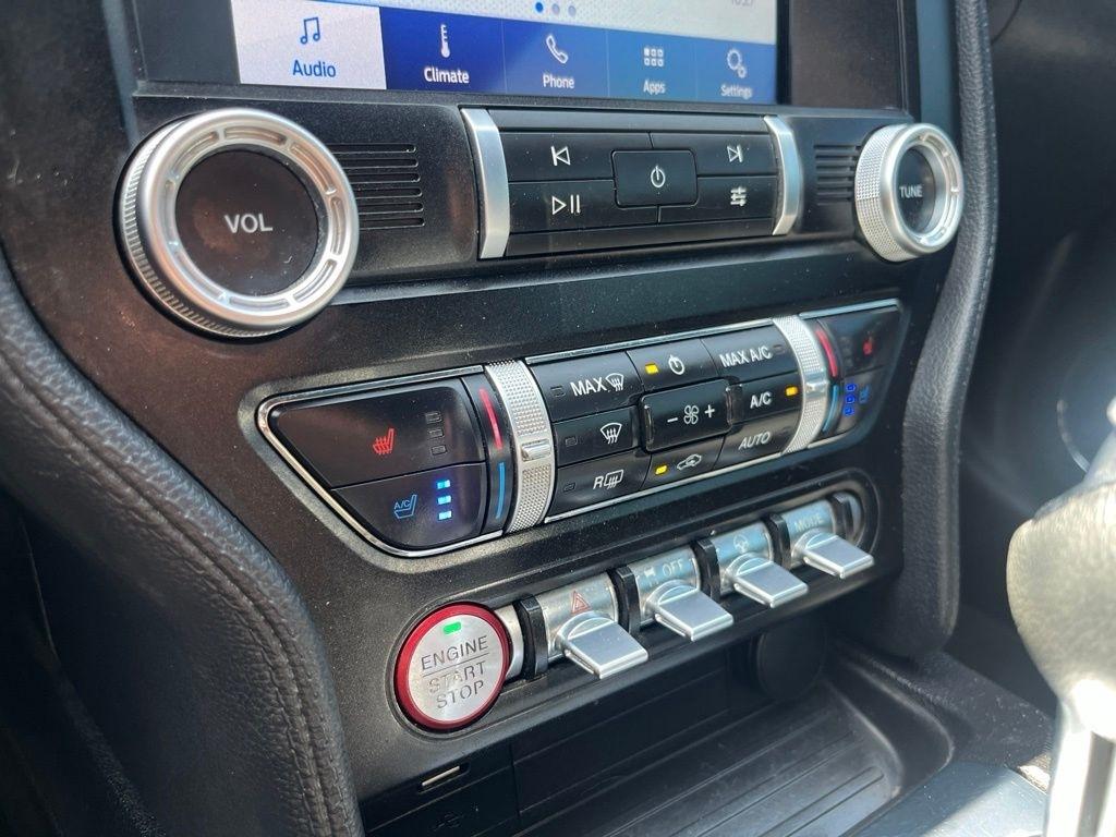Ford Mustang  2020
