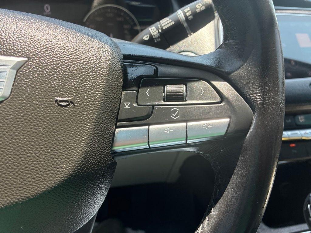 Cadillac XT4  2021