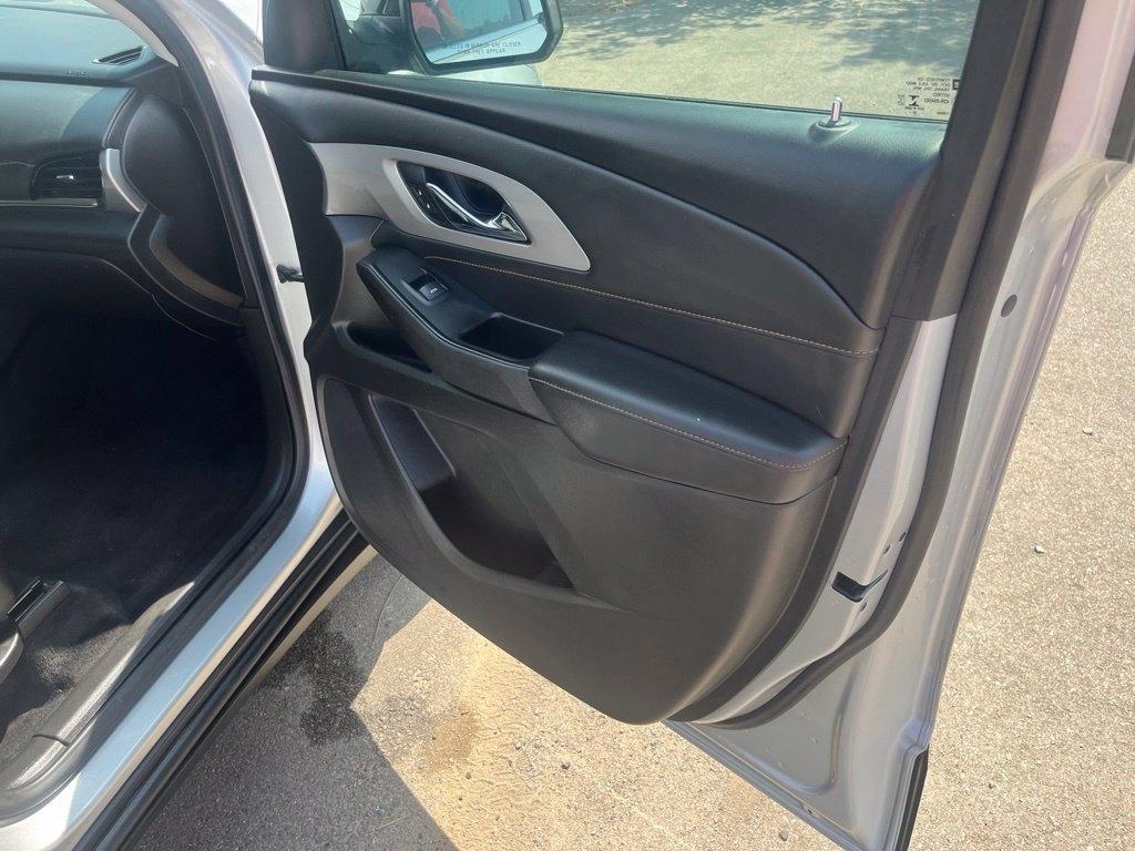 Chevrolet Traverse  2021
