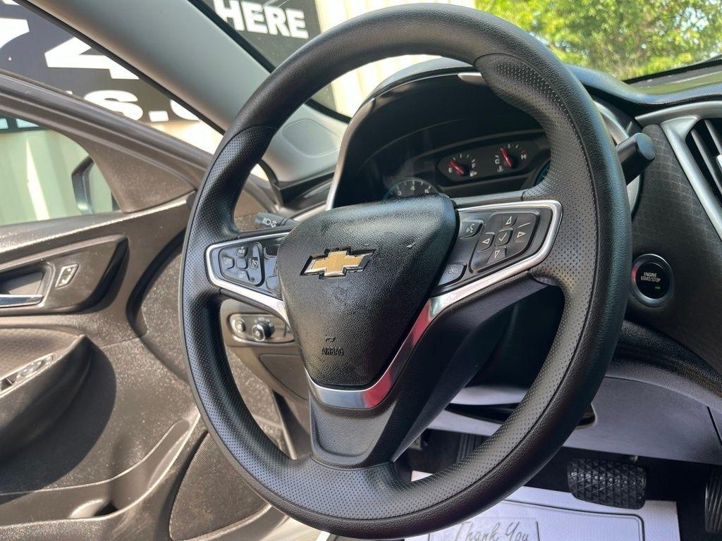 Chevrolet Malibu  2021