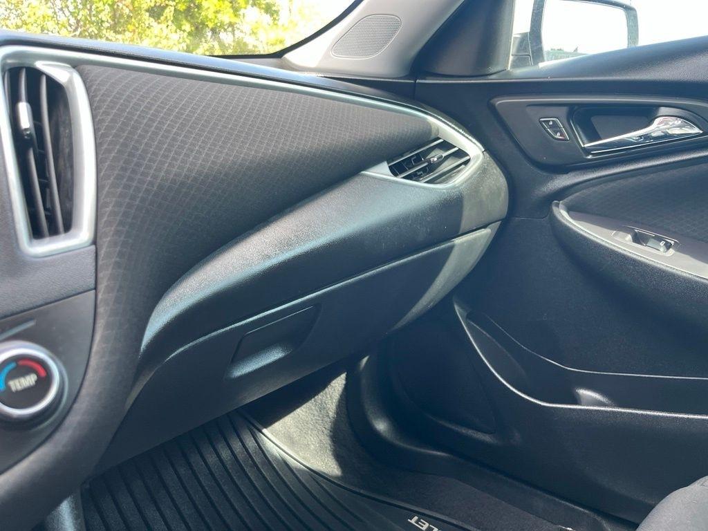 Chevrolet Malibu  2021