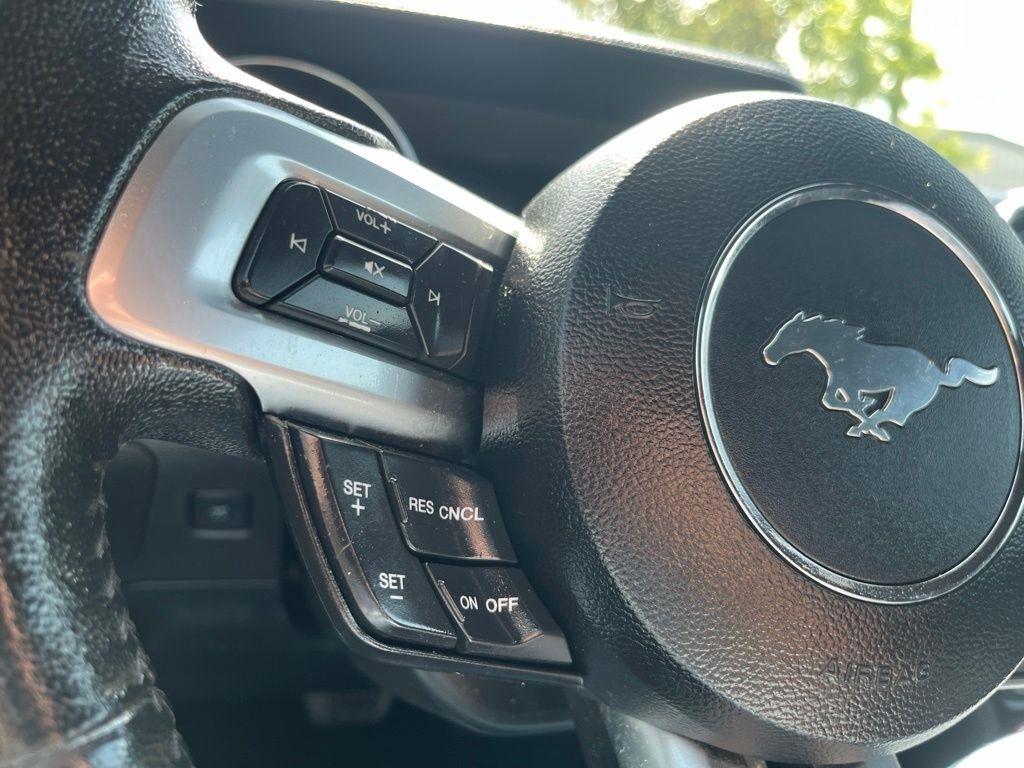 Ford Mustang  2020