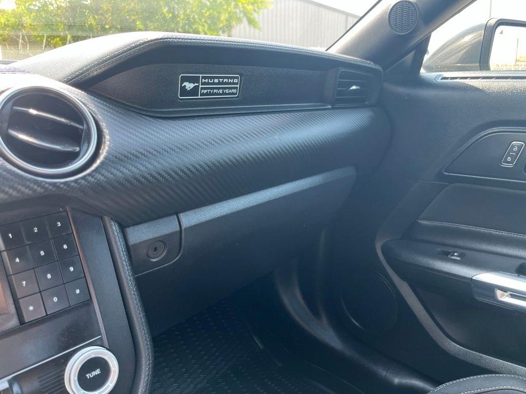 Ford Mustang  2020