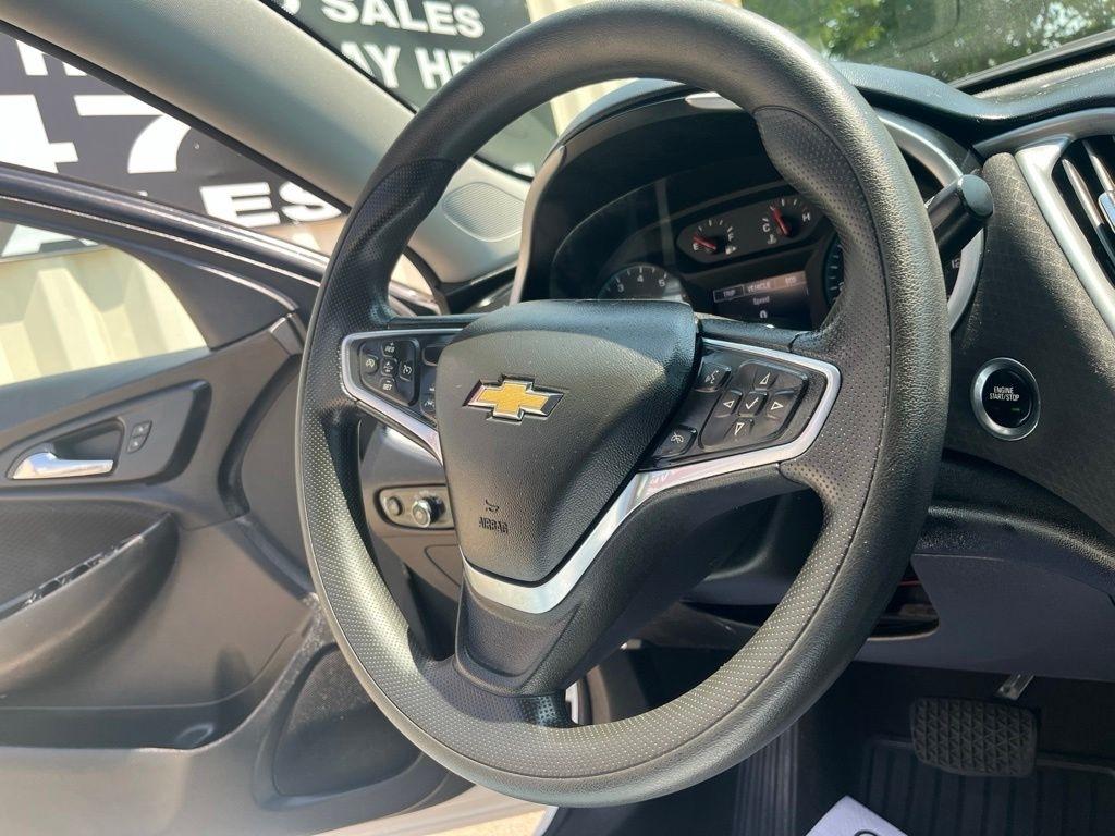 Chevrolet Malibu  2023