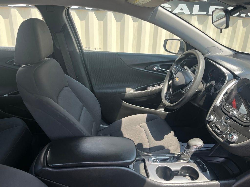 Chevrolet Malibu  2023