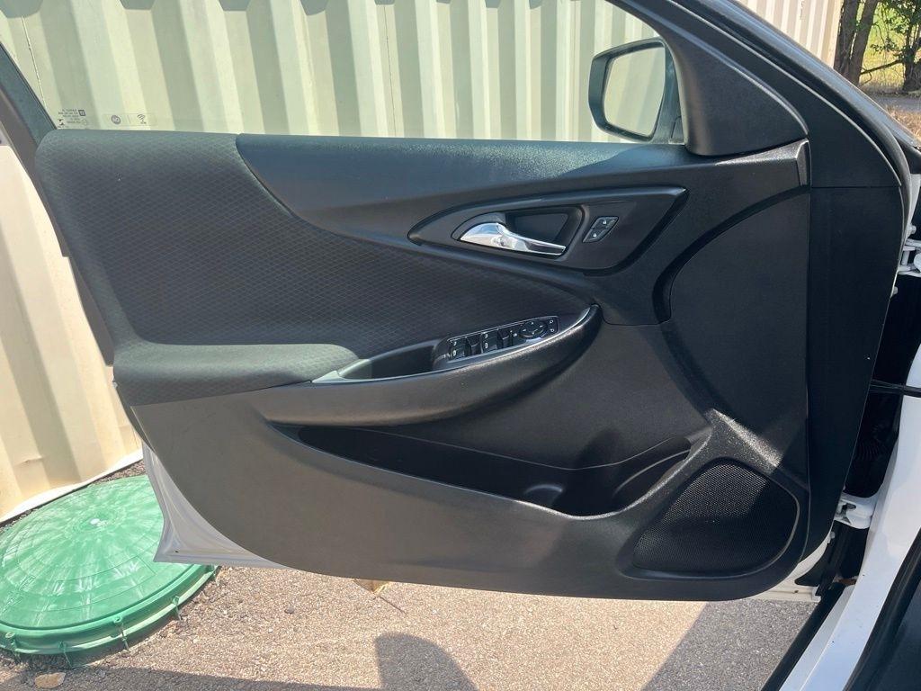 Chevrolet Malibu  2023