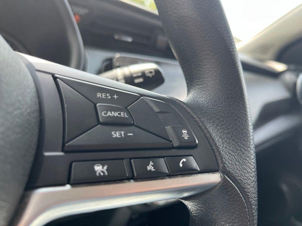 Nissan Kicks  2023