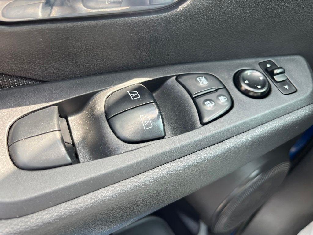 Nissan Kicks  2023