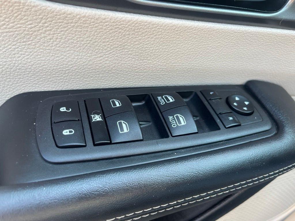 Chrysler Pacifica  2023