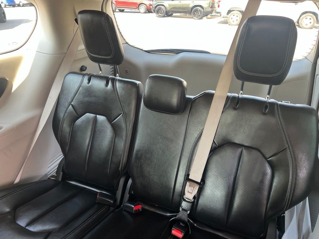 Chrysler Pacifica  2023